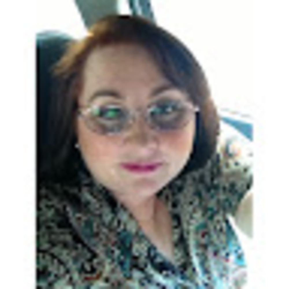 Meet your Posher, Debbie
